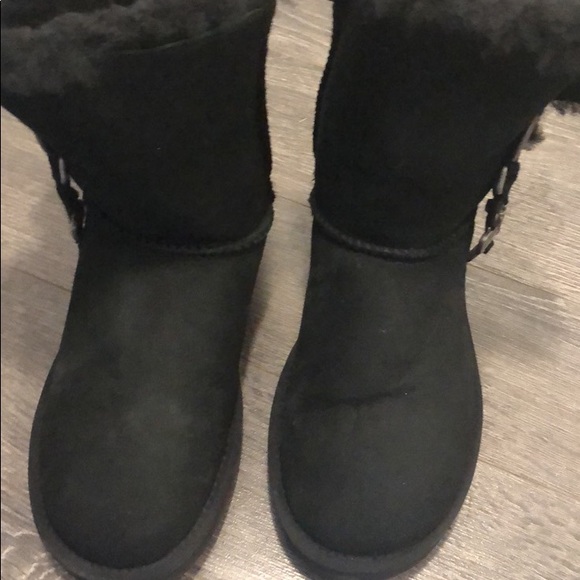 UGG - Special Short 2 Boots - Picture 2 of 2